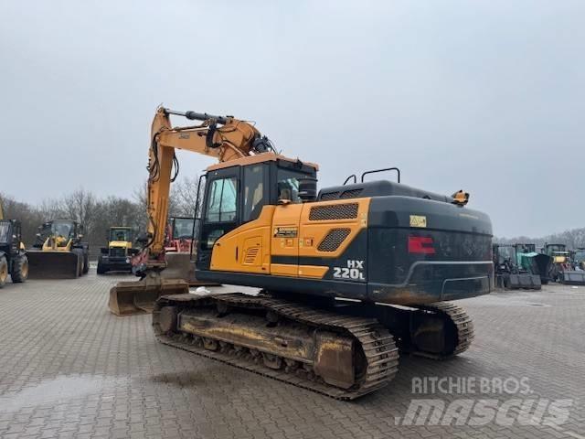 Hyundai HX 220 L Pelle sur chenilles