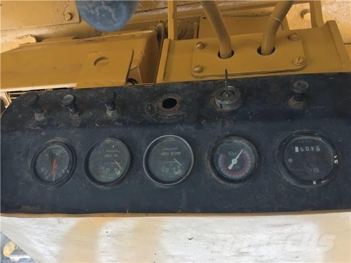 CAT D 7 G Bouteurs sur chenilles