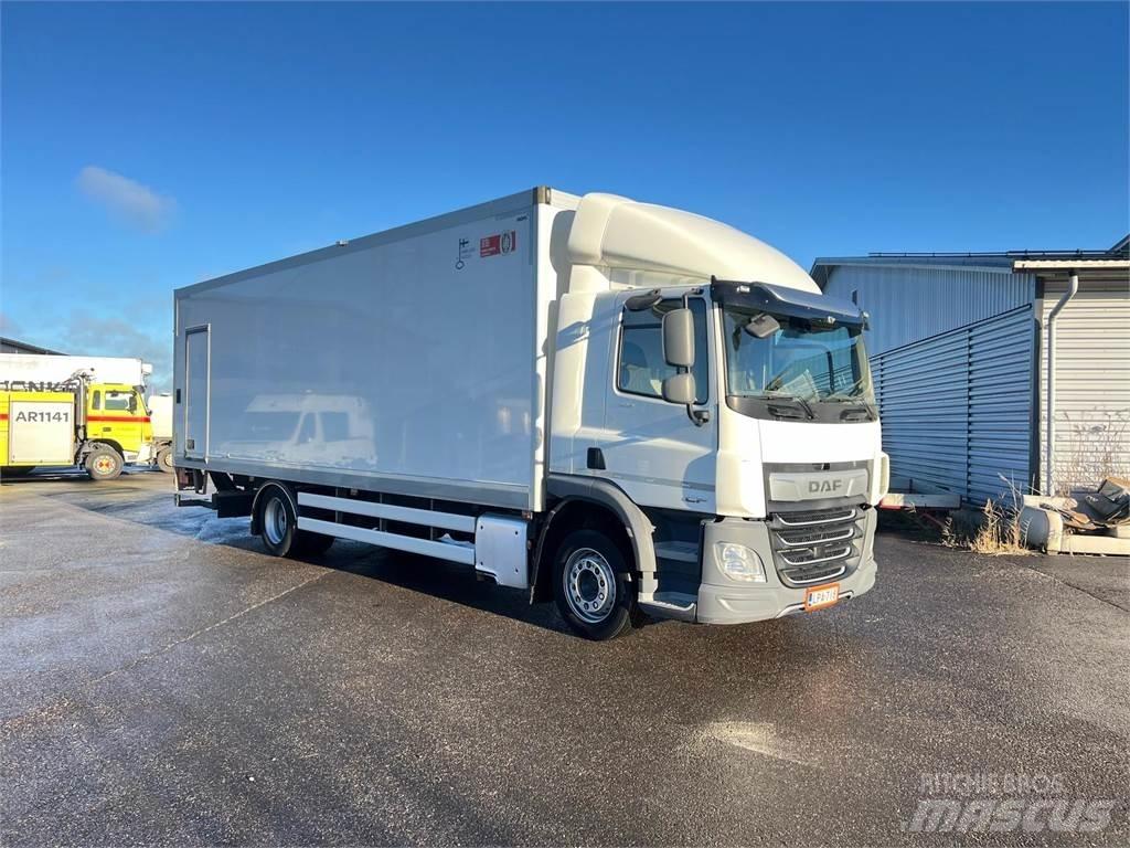 DAF CF 300 FA 4X2 Camion Fourgon