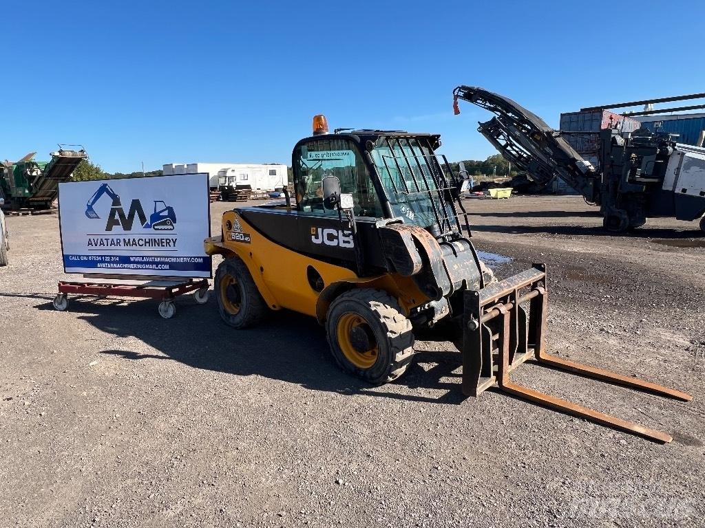 JCB 520-40 Chariot télescopique