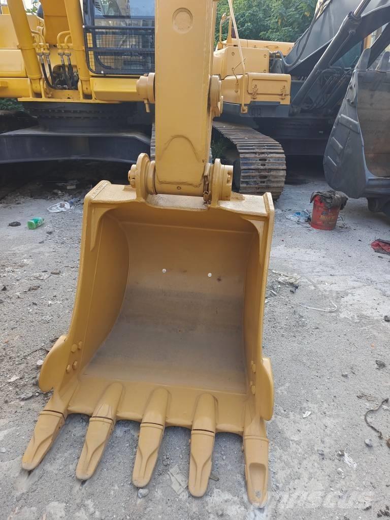 CAT 312 D Pelle sur chenilles