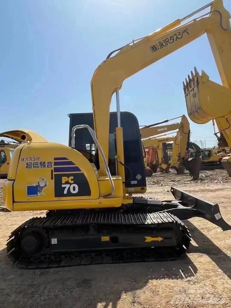 Komatsu PC 70 Mini pelle < 7t