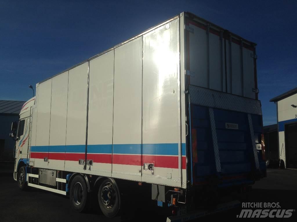 DAF XF105.510 6x2/48 Camion Fourgon