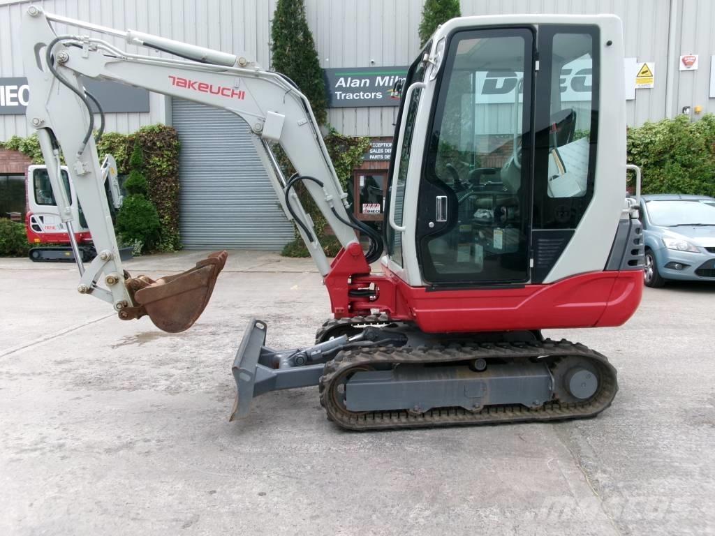 Takeuchi TB 228 Mini pelle < 7t