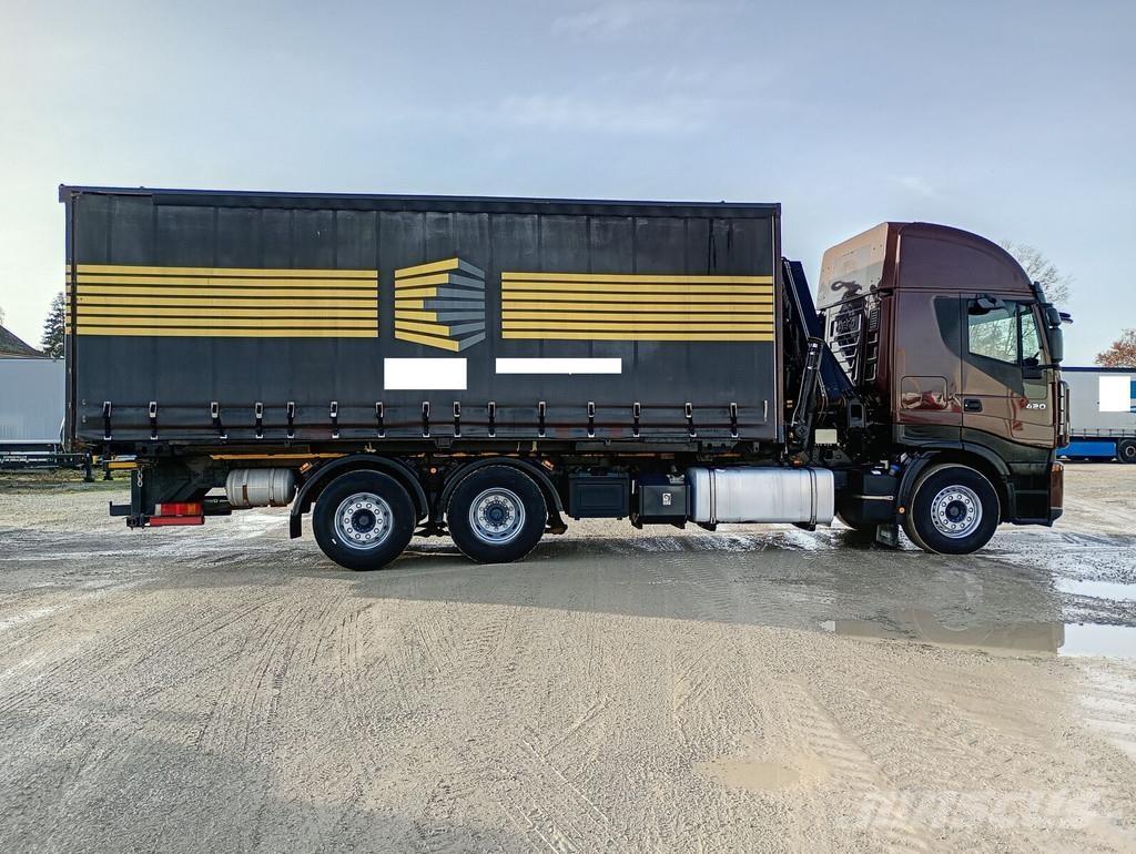 Iveco AS260S42Y/FS Camion à rideaux coulissants (PLSC)