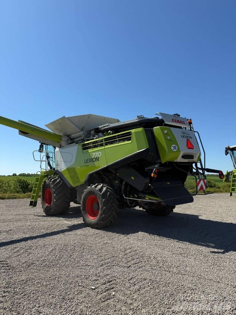 CLAAS 770 Moissonneuse batteuse