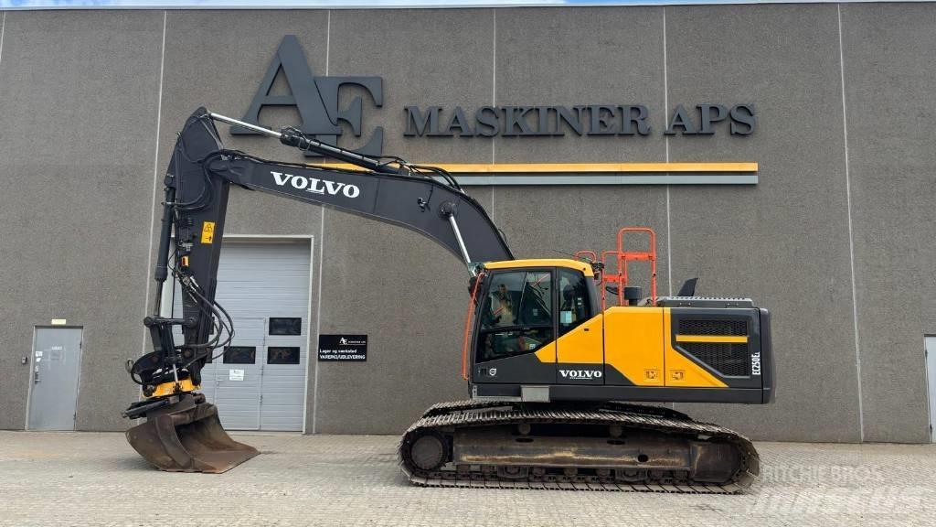 Volvo EC250EL Pelle sur chenilles