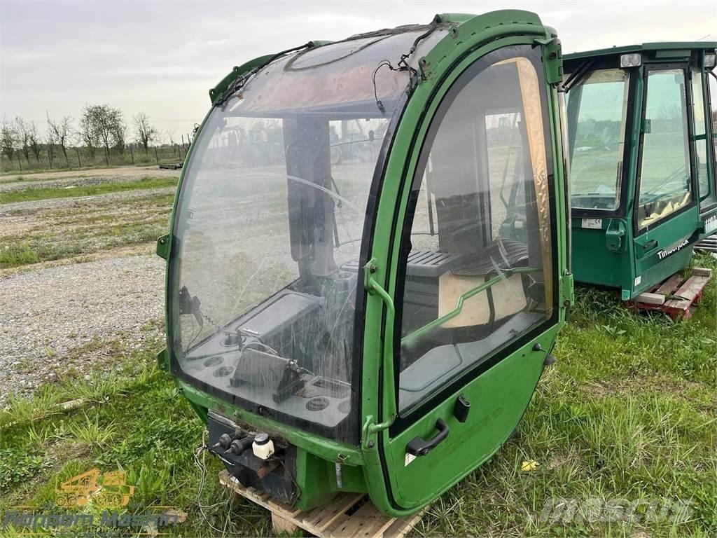 John Deere 1470E Cabine