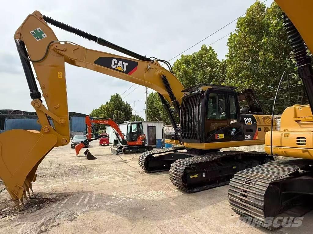 CAT 324 Pelle sur chenilles