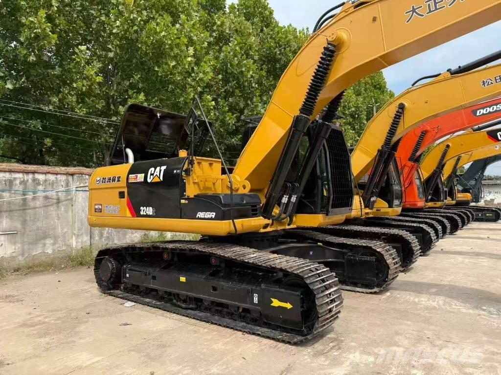 CAT 324 Pelle sur chenilles