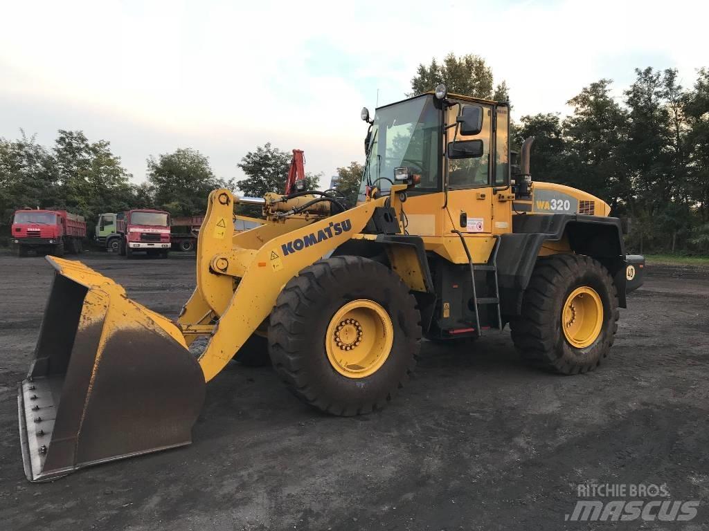 Komatsu WA320-5H Chargeuse sur pneus