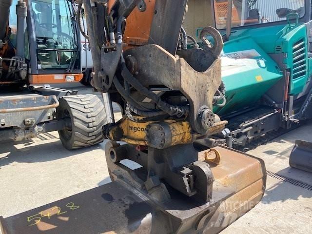 Atlas 160 W (12005464) Pelle sur pneus