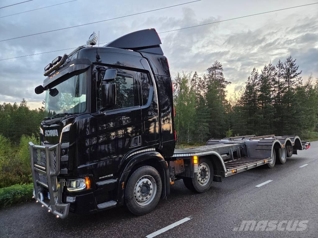 Scania R 450 Camions de transport de machines forestières