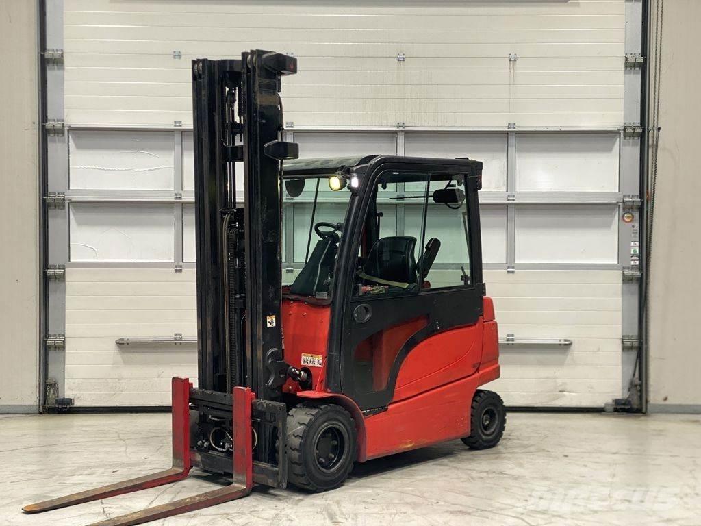 Hyster J3.0XN Chariots élévateurs électriques