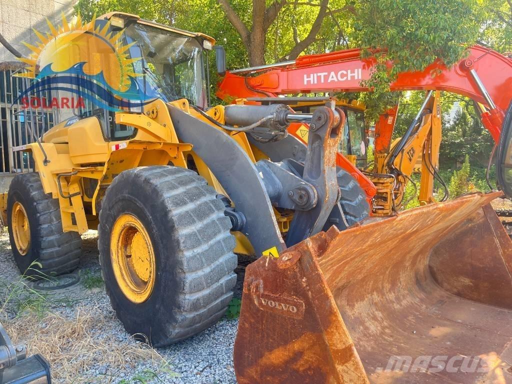 Volvo L 120 F Chargeuse sur pneus