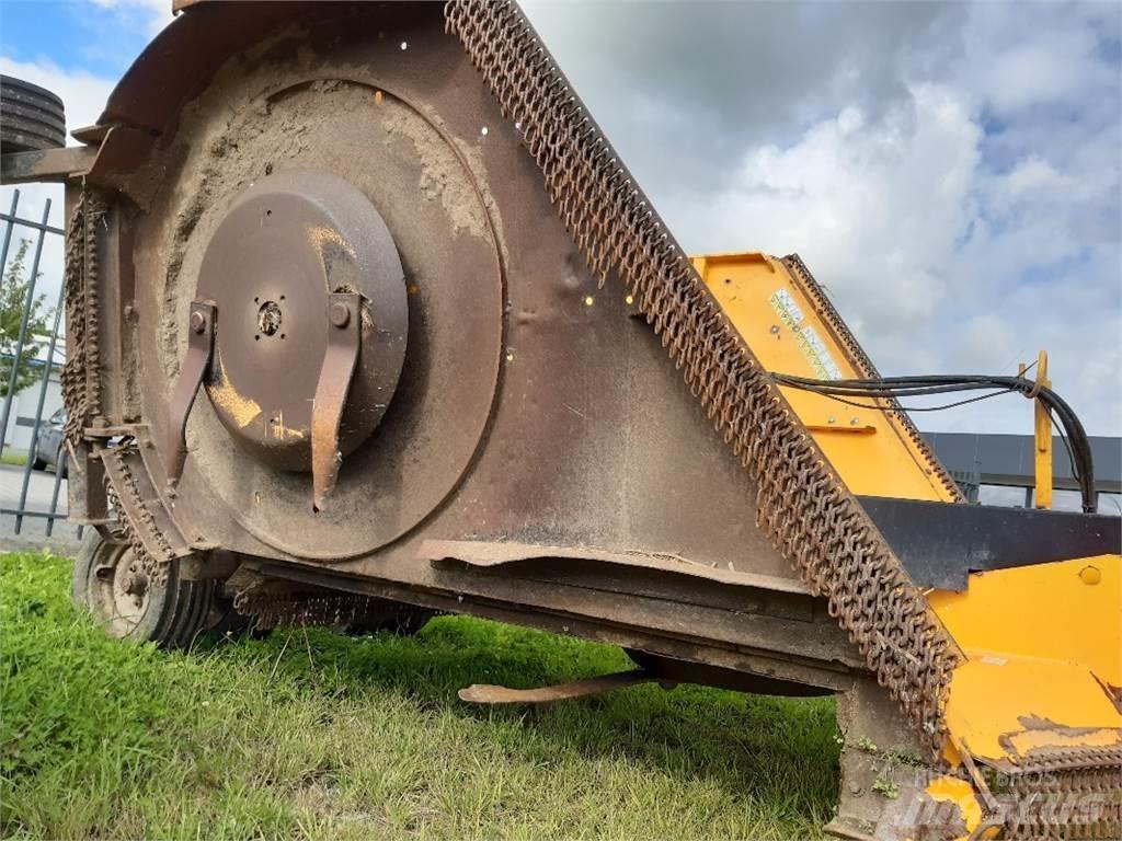 McConnel SR 15 Autres matériels de fenaison