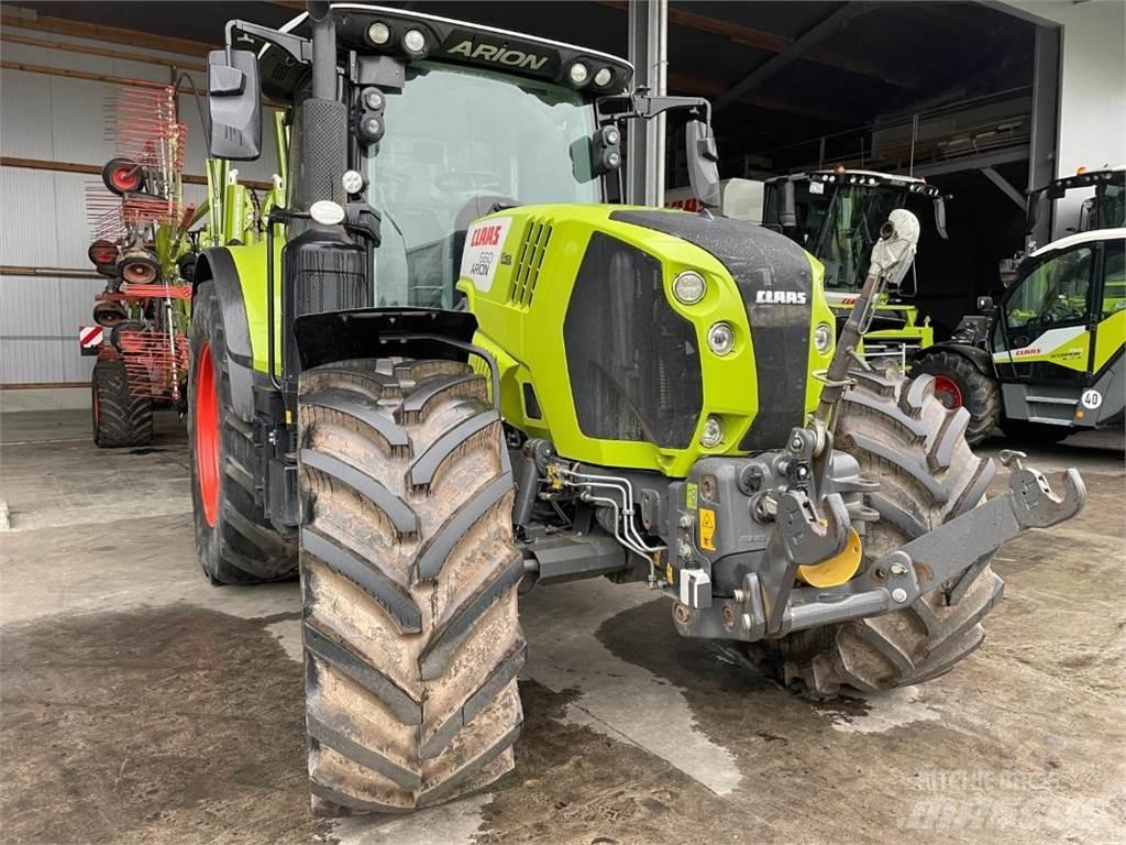 CLAAS Arion 660 Tracteur
