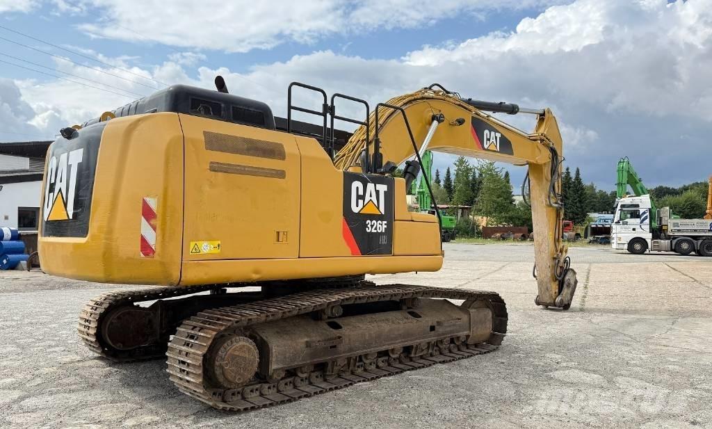 CAT 326F LN Pelle sur chenilles