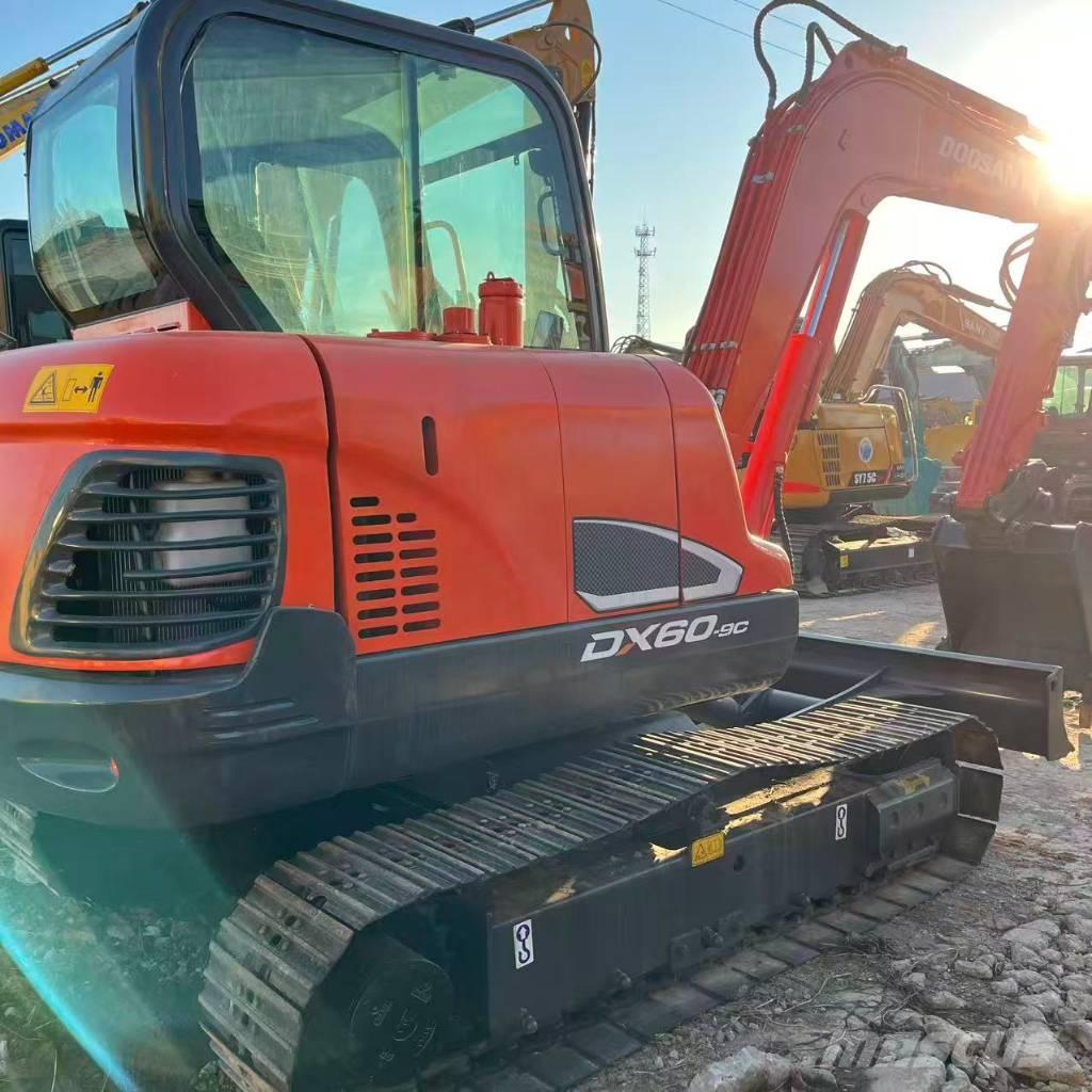 Doosan DX 60 Mini pelle < 7t