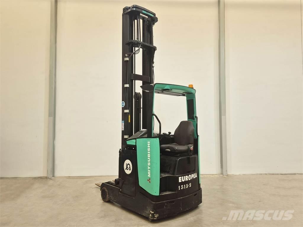 Mitsubishi RB16NH Chariot à mât rétractable
