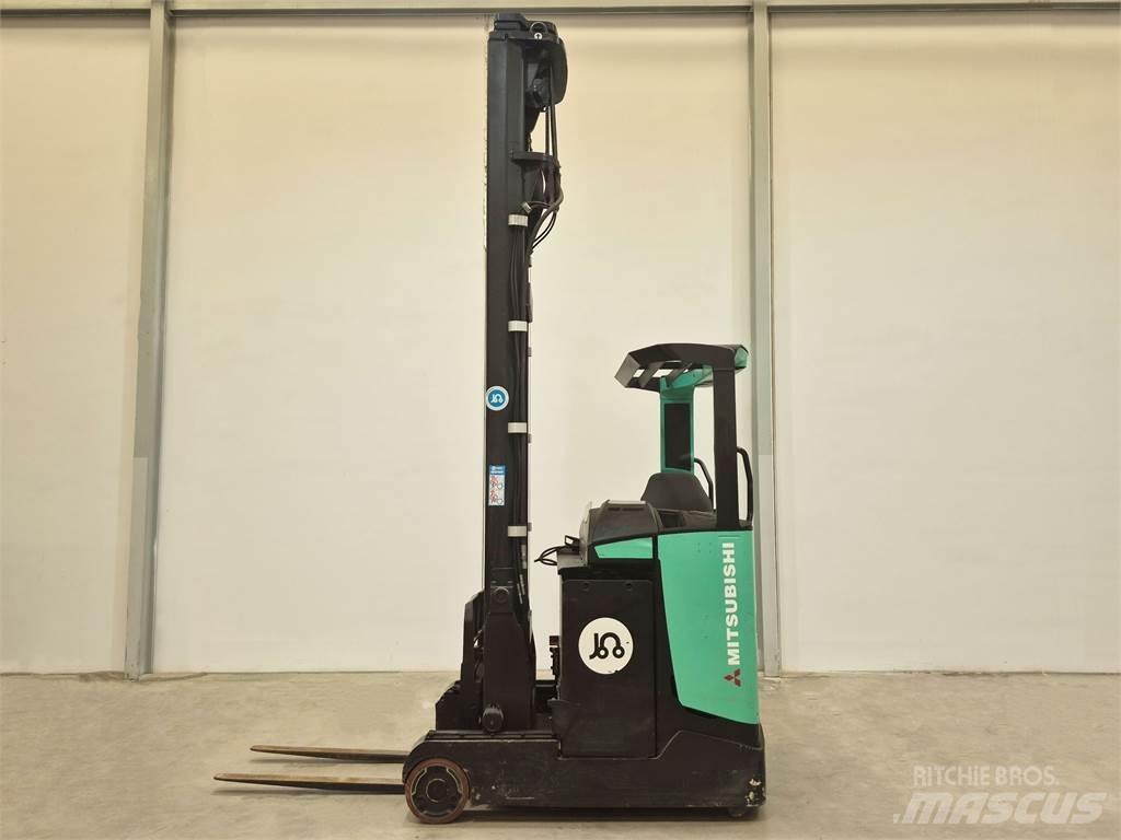 Mitsubishi RB16NH Chariot à mât rétractable