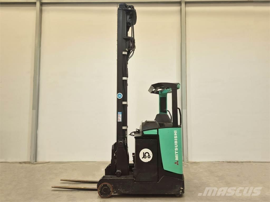 Mitsubishi RB16NH Chariot à mât rétractable