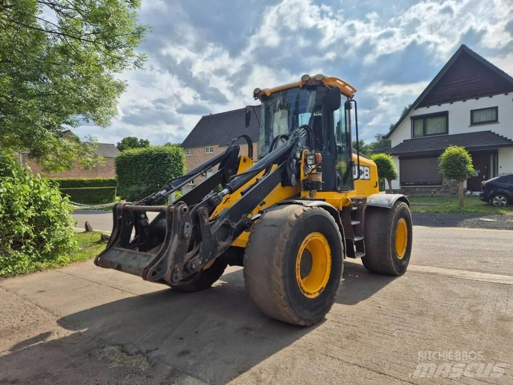 JCB 416 HT Chargeuse sur pneus