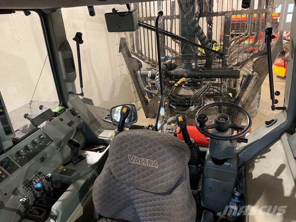 Valtra 8950 Tracteurs forestiers