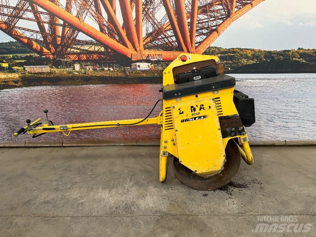Bomag BW 71 E-2 Rouleaux monocylindre