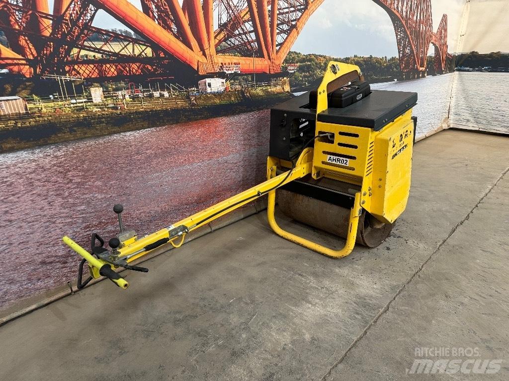 Bomag BW 71 E-2 Rouleaux monocylindre