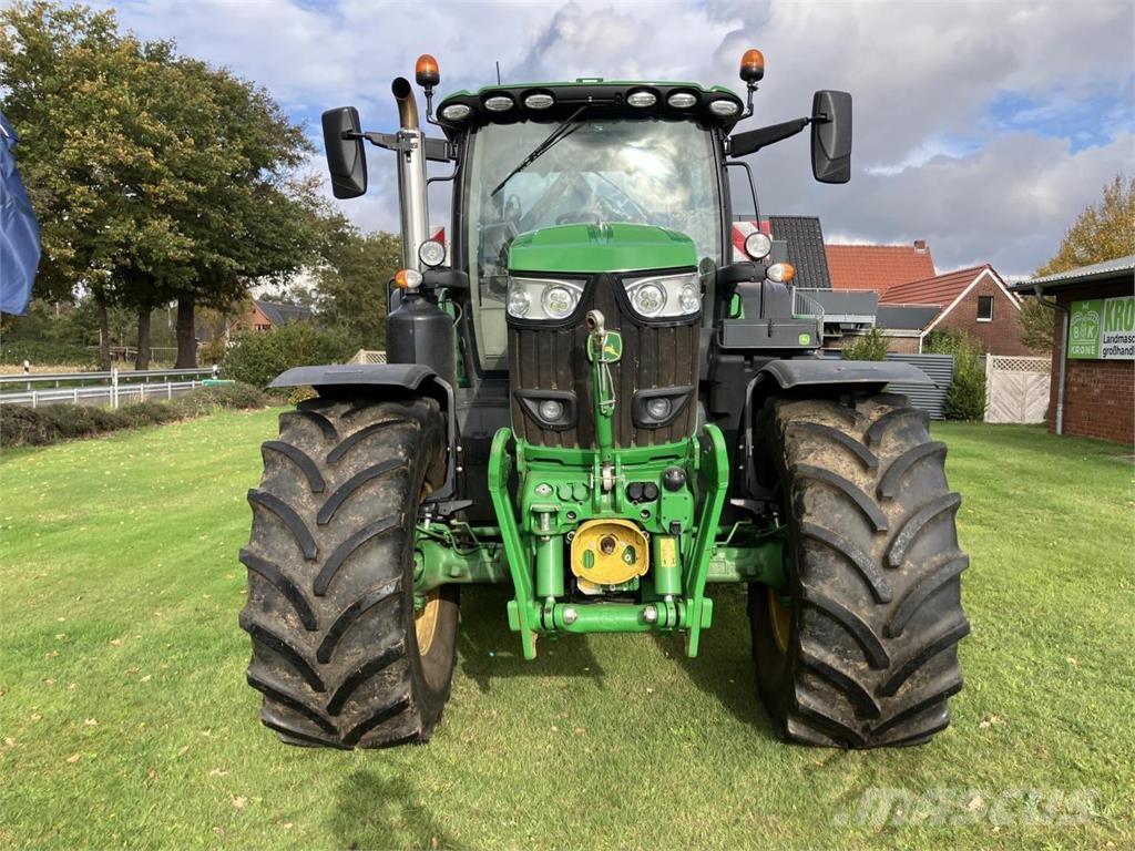John Deere 6215R Tracteur
