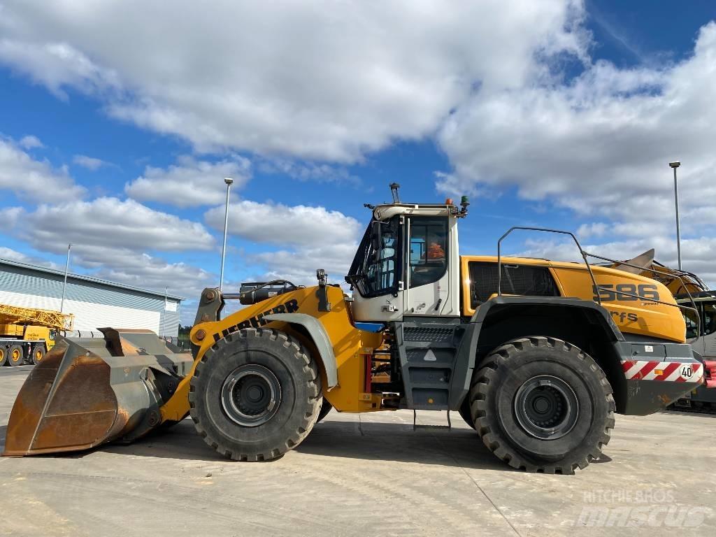 Liebherr L 586 Chargeuse sur pneus