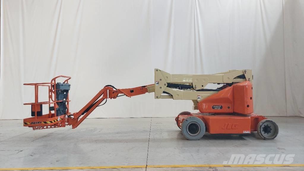 JLG E 400 AJPN Nacelles articulées