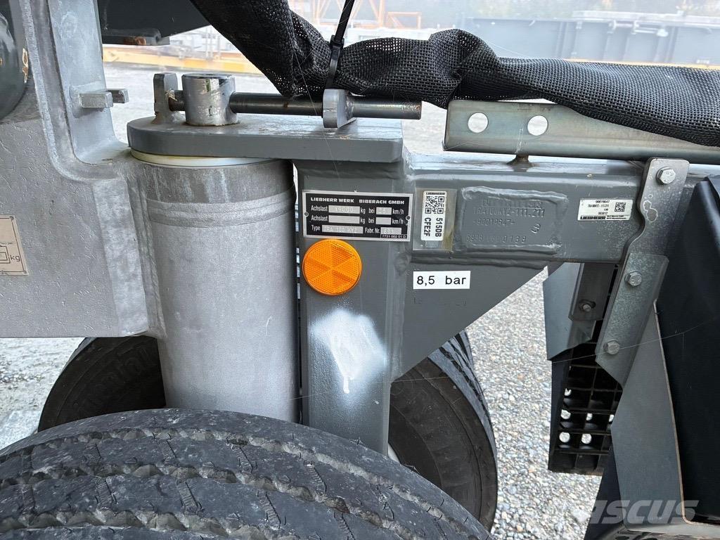 Liebherr L1-32 Grue à tour