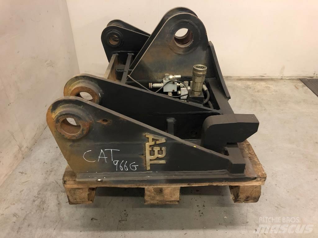 CAT 966 G Attache rapide pour godet