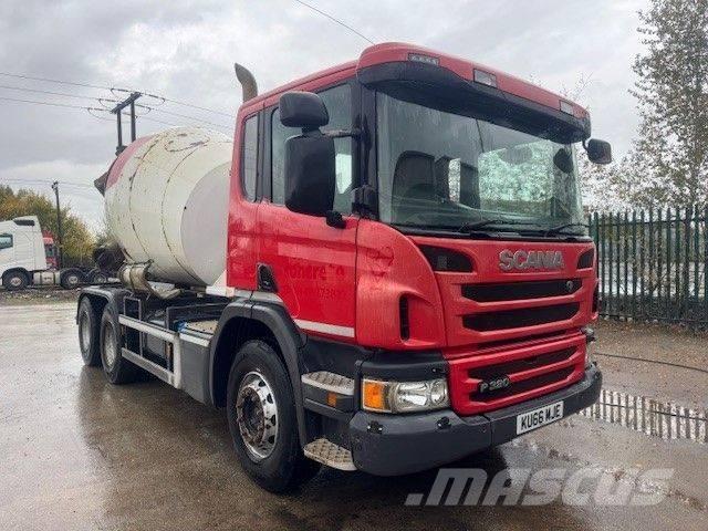 Scania P 320 Camion malaxeur