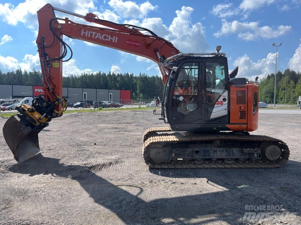 Hitachi ZX 135 US-6 Pelle sur chenilles