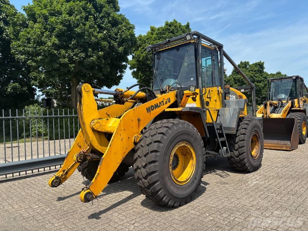 Komatsu WA 320-5 Chargeuse sur pneus