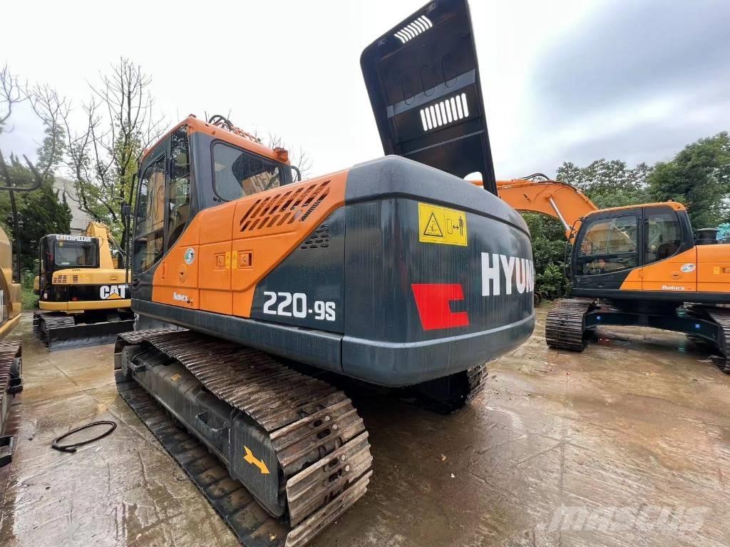 Hyundai 220 LC -9 Pelle sur chenilles
