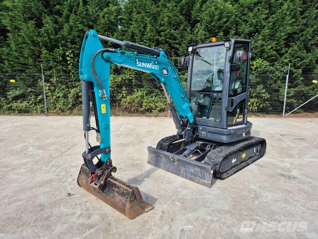 Sunward SWE 25 UF Mini pelle < 7t