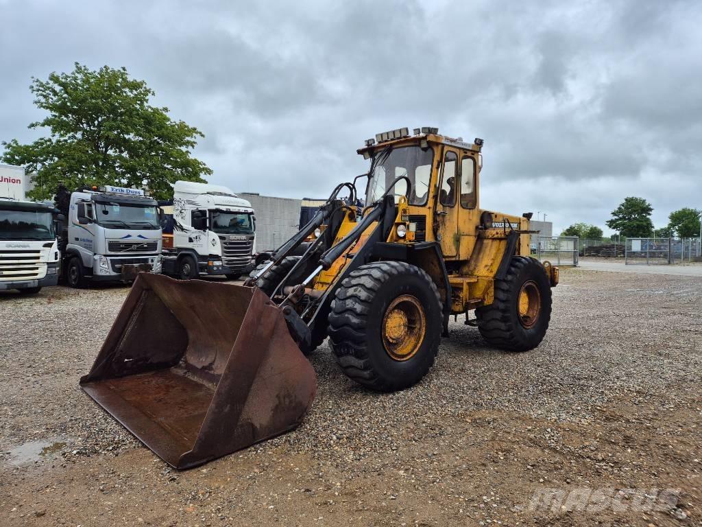 Volvo BM 4300 Chargeuse sur pneus