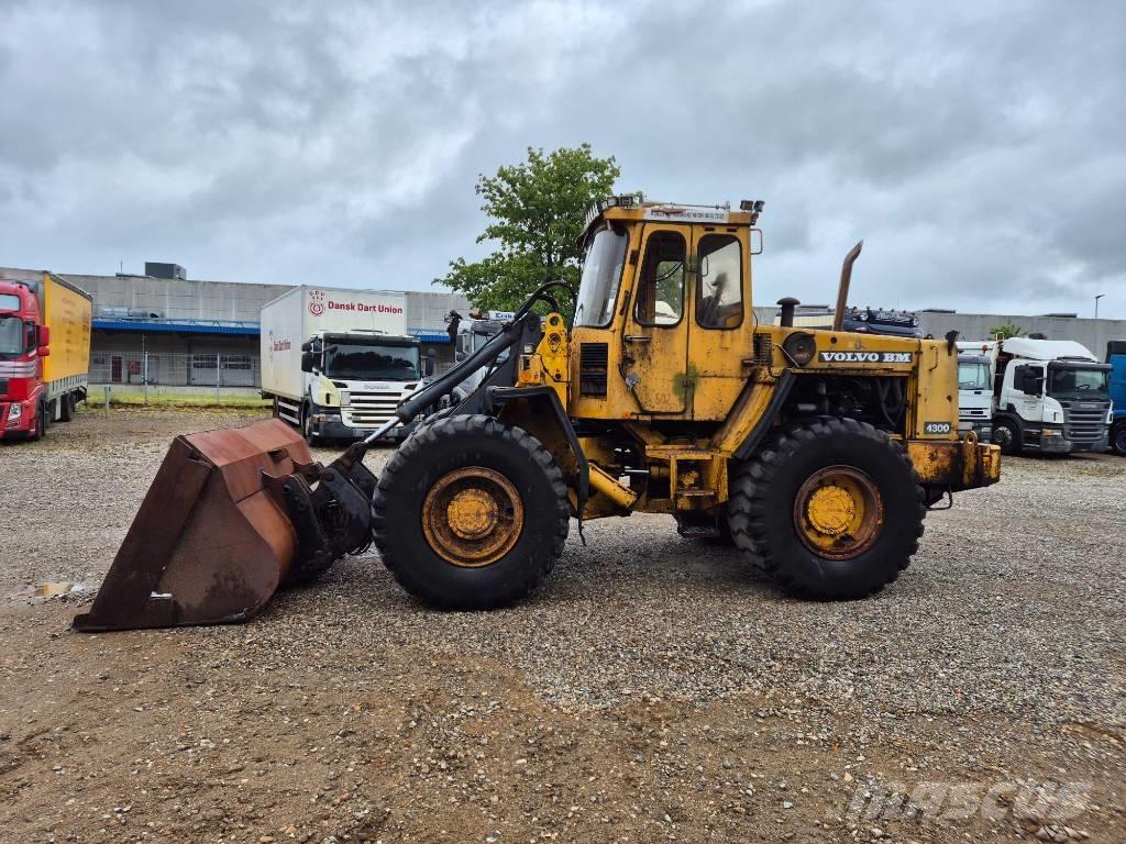 Volvo BM 4300 Chargeuse sur pneus