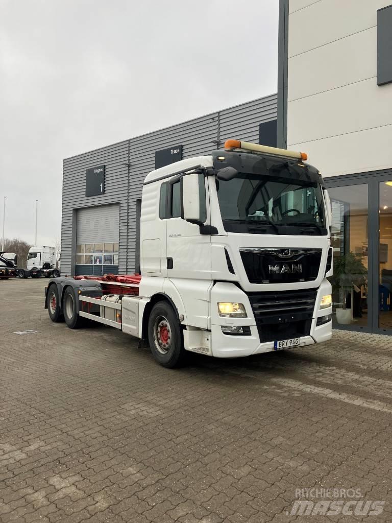 MAN TGX 26.500 6X2 Camion ampliroll