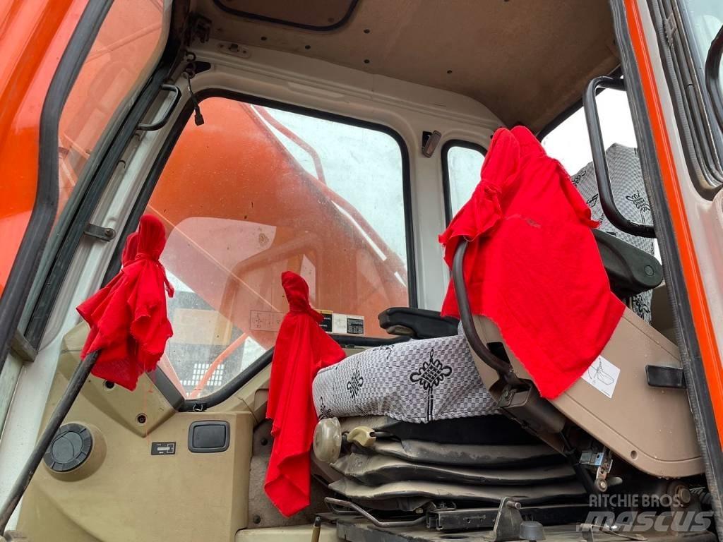 Doosan DH 220 Pelle sur chenilles