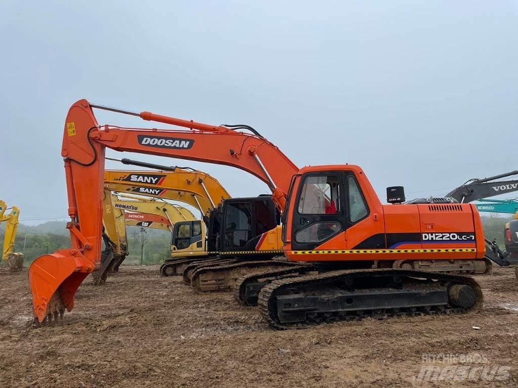 Doosan DH 220 Pelle sur chenilles