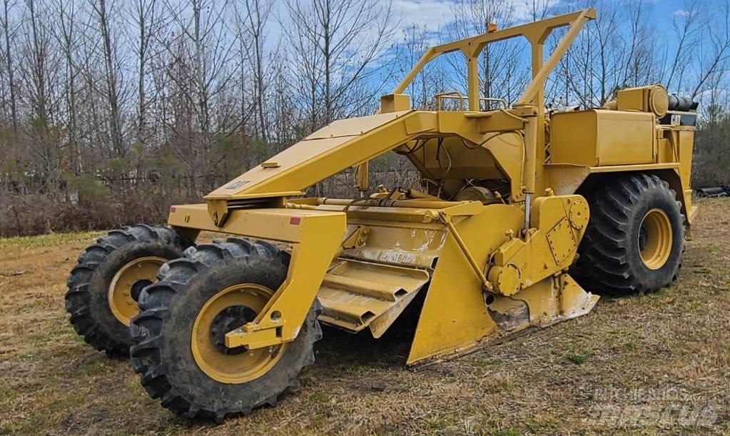 CAT SS 250 B Compacteur de sol