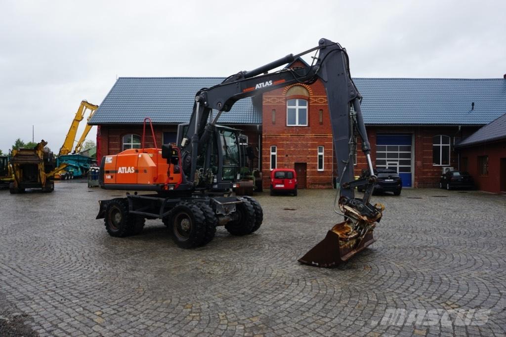 Atlas 160 W Pelle sur pneus