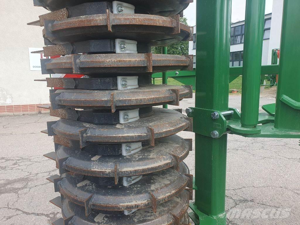 Kerner X4-520 Décompacteur, sarcleur