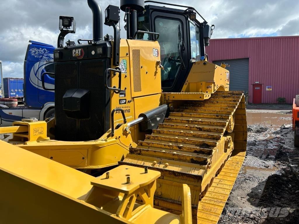 CAT D 6 LGP Bouteurs sur chenilles
