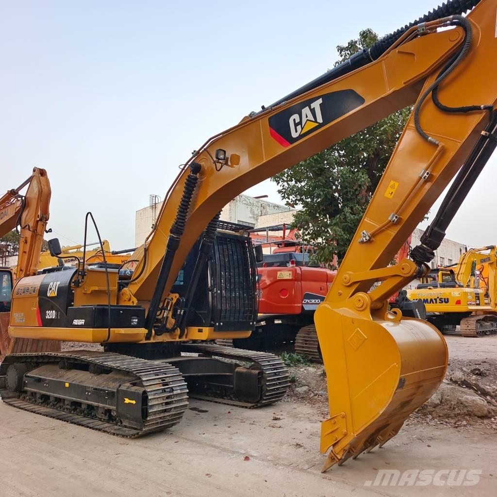 CAT 320 D Pelle sur chenilles